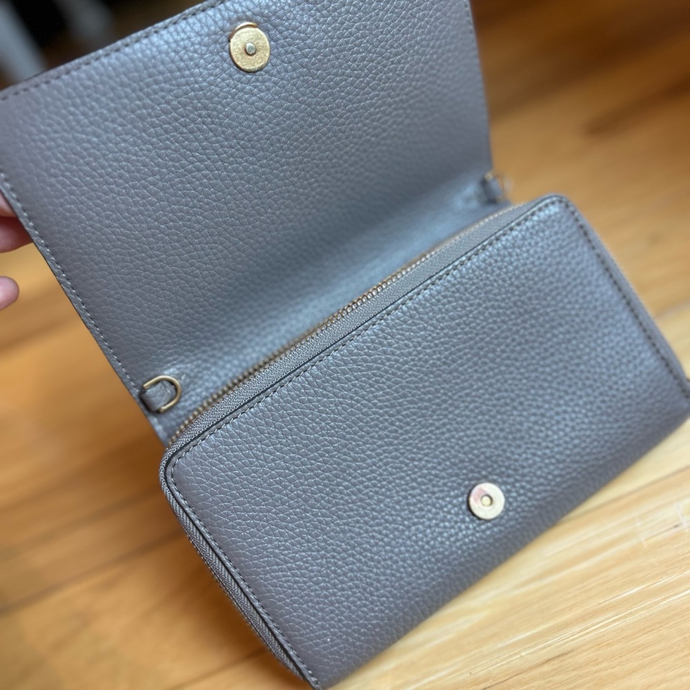 Tory Burch Leather McGraw Flat Wallet Crossbody Clutch - Picture 9 of 15